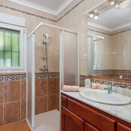 Amanda - Plusholidays Villa *