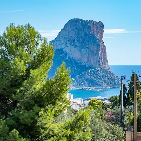 Amanda - Plusholidays Villa Calpe