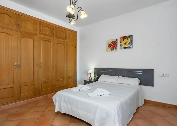 Amanda - Plusholidays 빌라 칼페