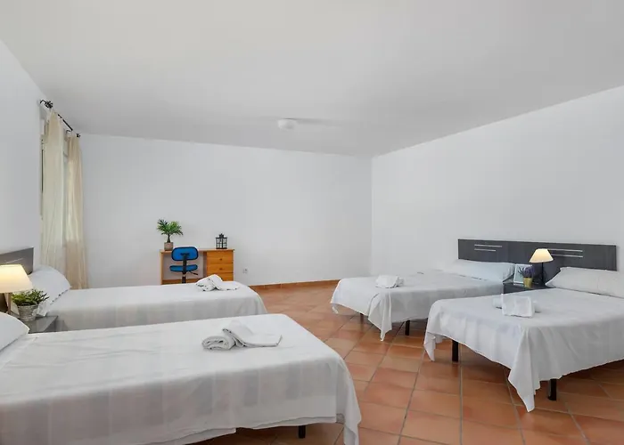 Amanda - Plusholidays 칼페